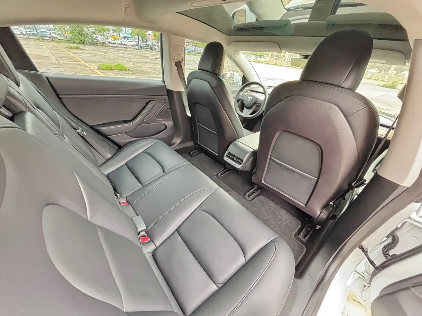 TESLA MODEL 3 (IMPORTED)
