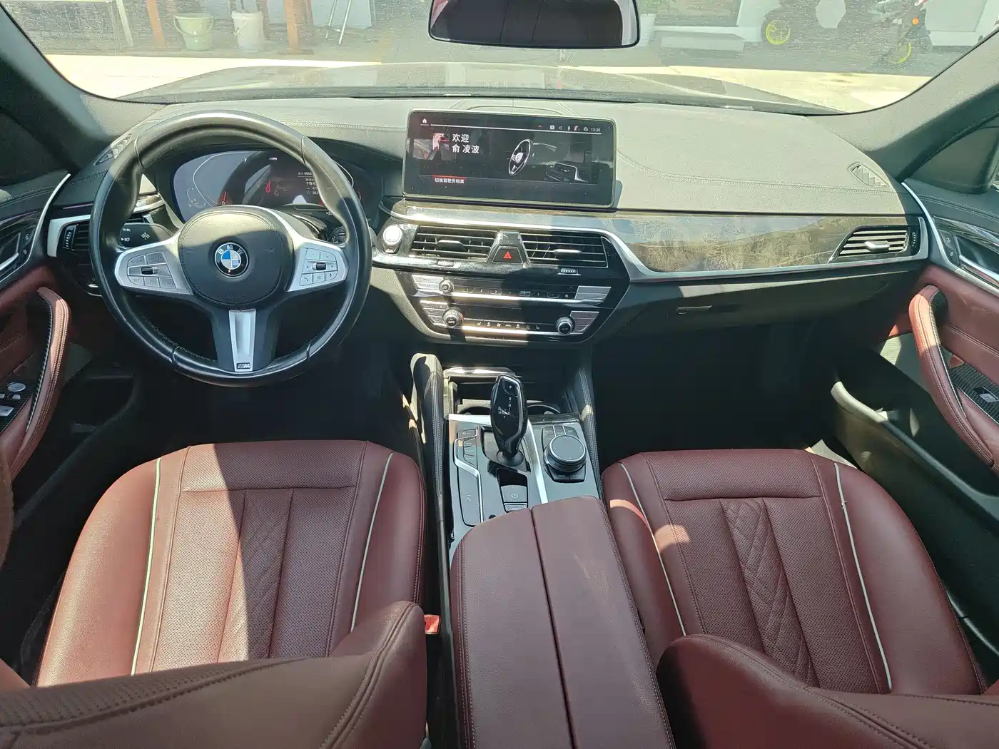 BMW 5 Series 2022 525Li M Sport Package фото 9