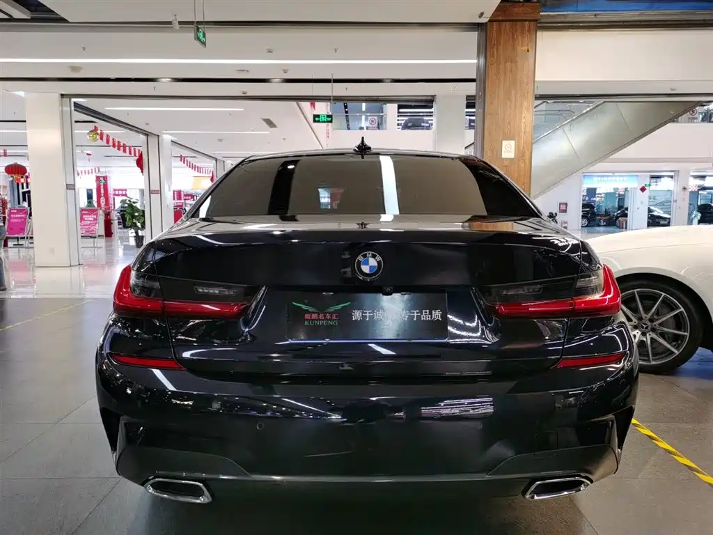 BMW 3 Series 2021 320Li M Sport Package фото 4