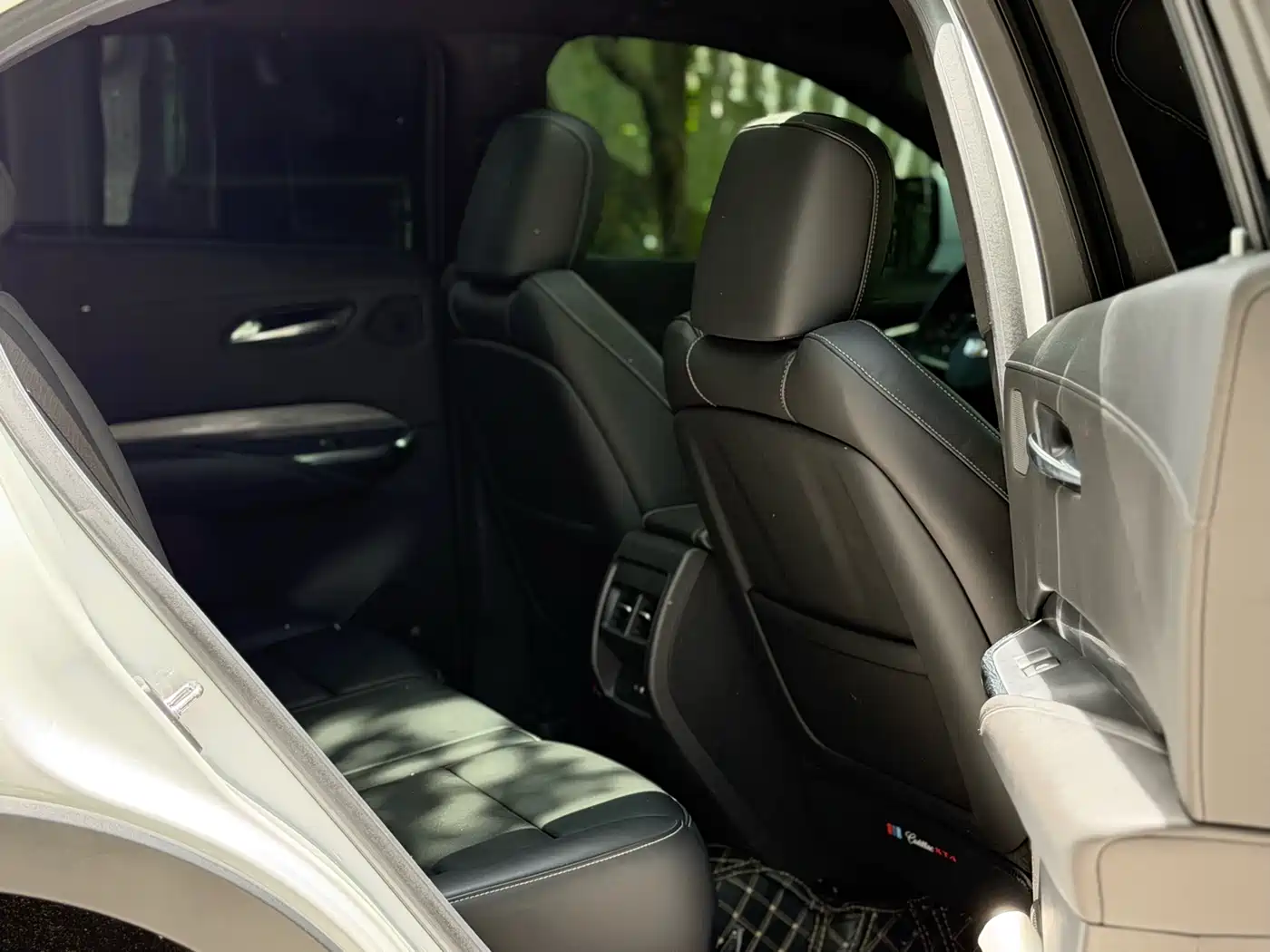 Cadillac XT4 2024 28T 2WD Premium фото 19