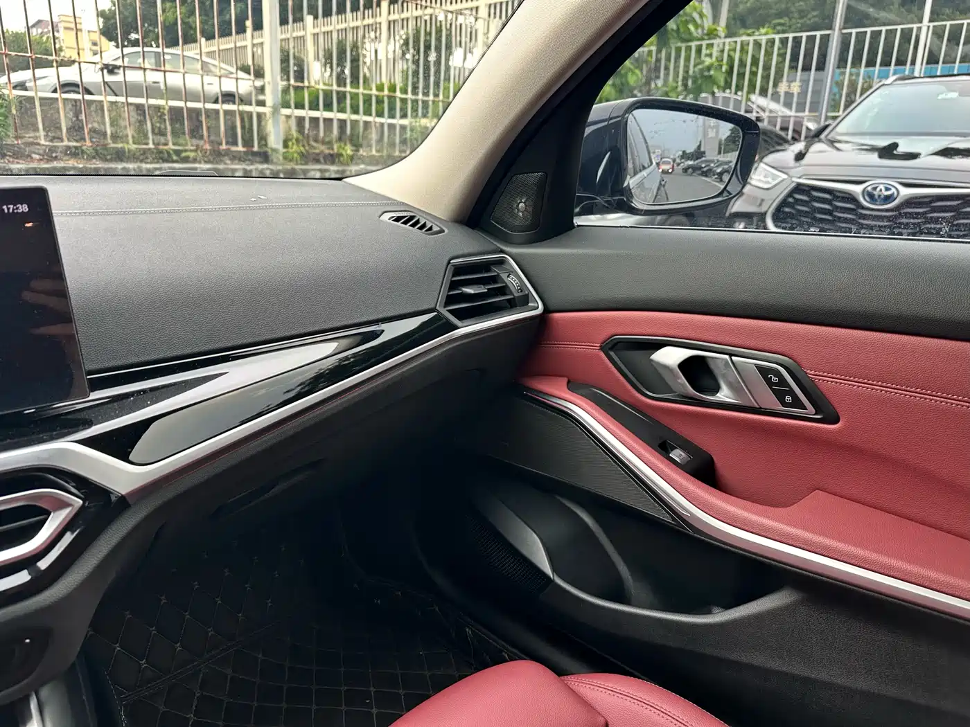 BMW i3 2022 eDrive 35 L фото 10