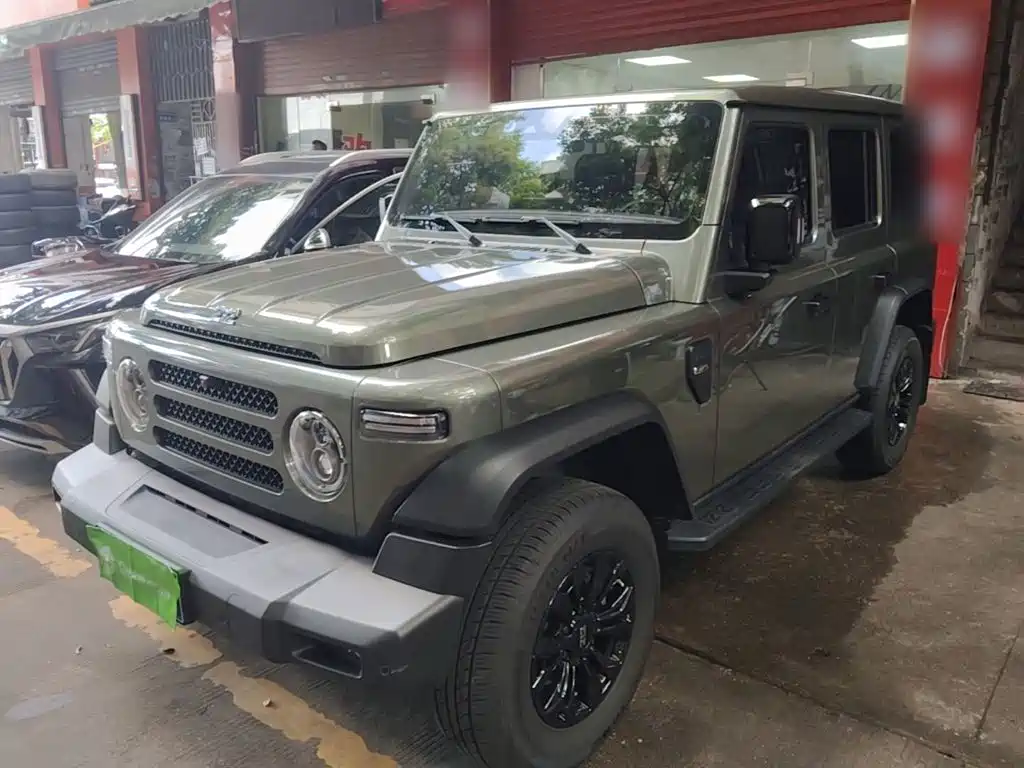 212 T01 2024 2.0T Explorer