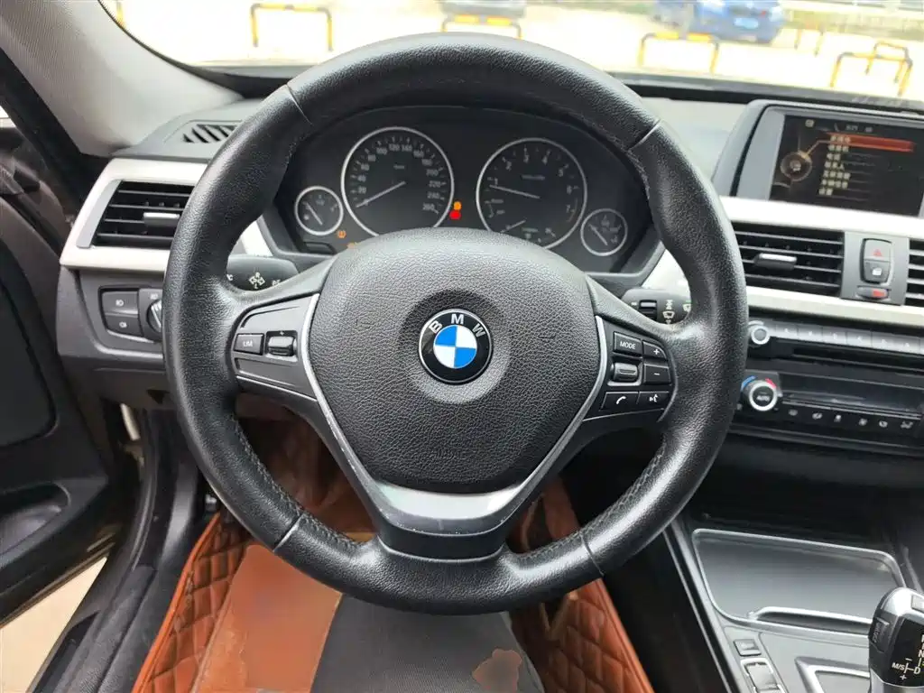 BMW 3 Series GT 2016 320i Fashion Style фото 3