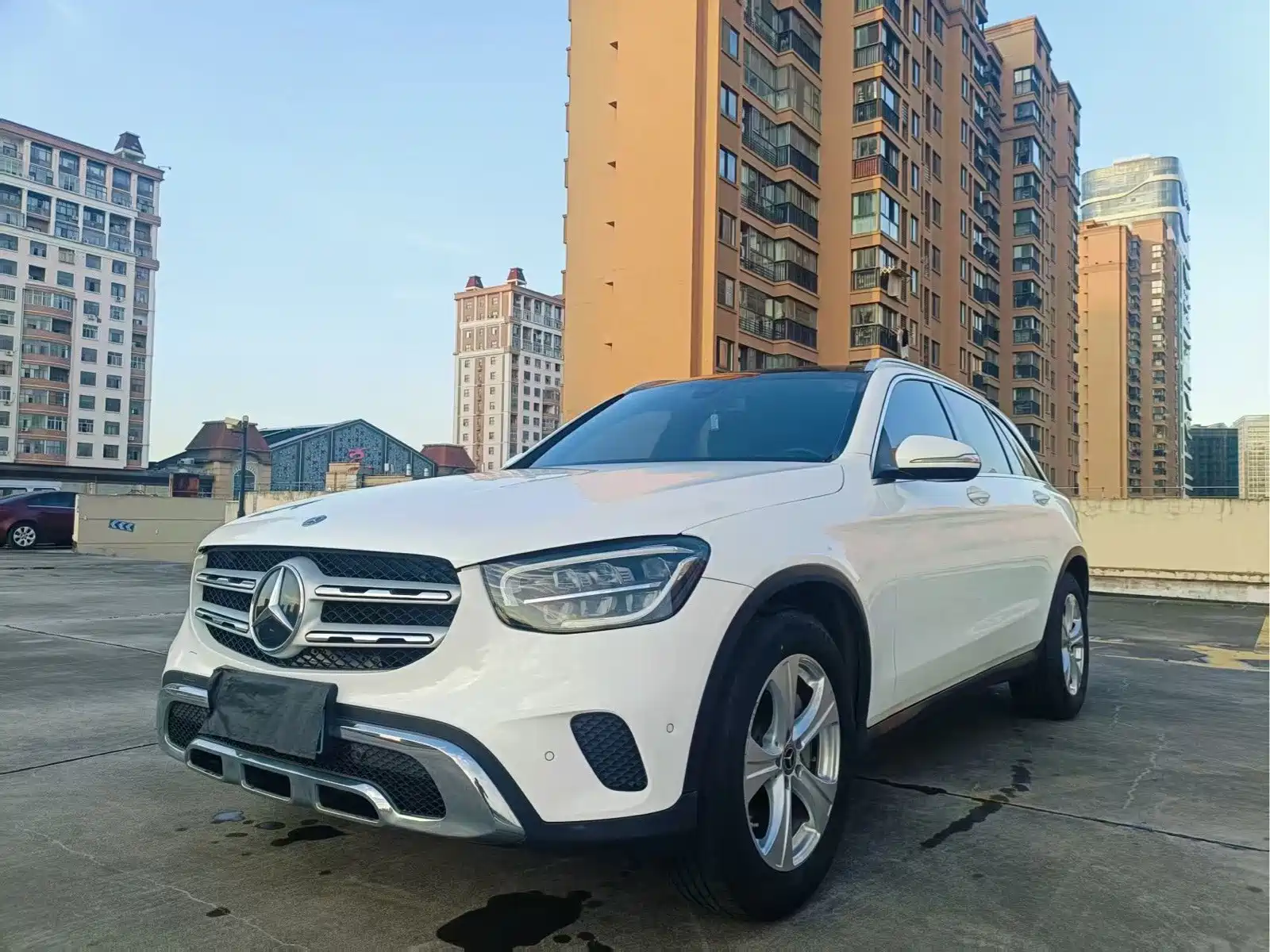 Фото 1 - Mercedes-Benz GLC