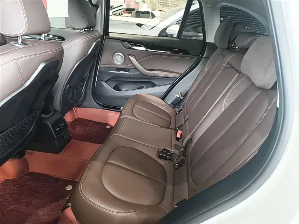 BMW X1 2022 sDrive25Li Leading фото 17