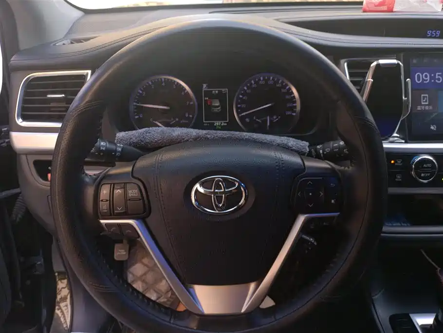 Toyota Highlander 2018 2.0T 4WD Luxury 7-seater (China V) фото 15
