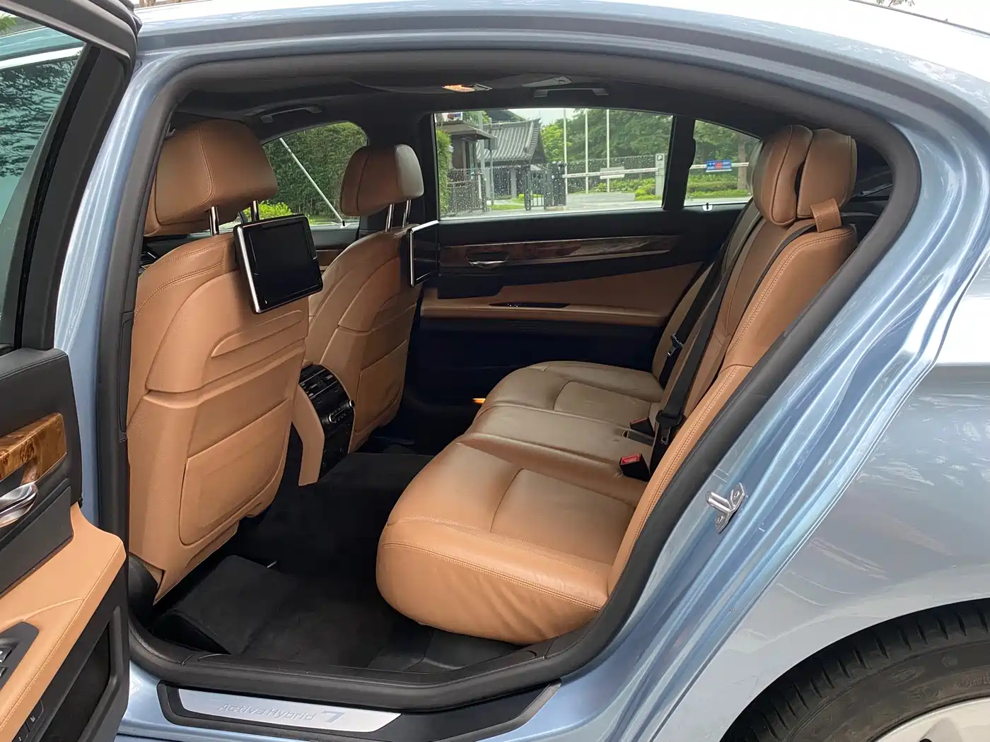 BMW 7 Series 2013 740Li Hybrid Edition фото 15