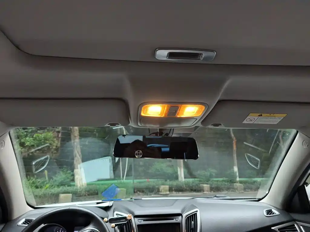 Photo 14 - Changan CS75
