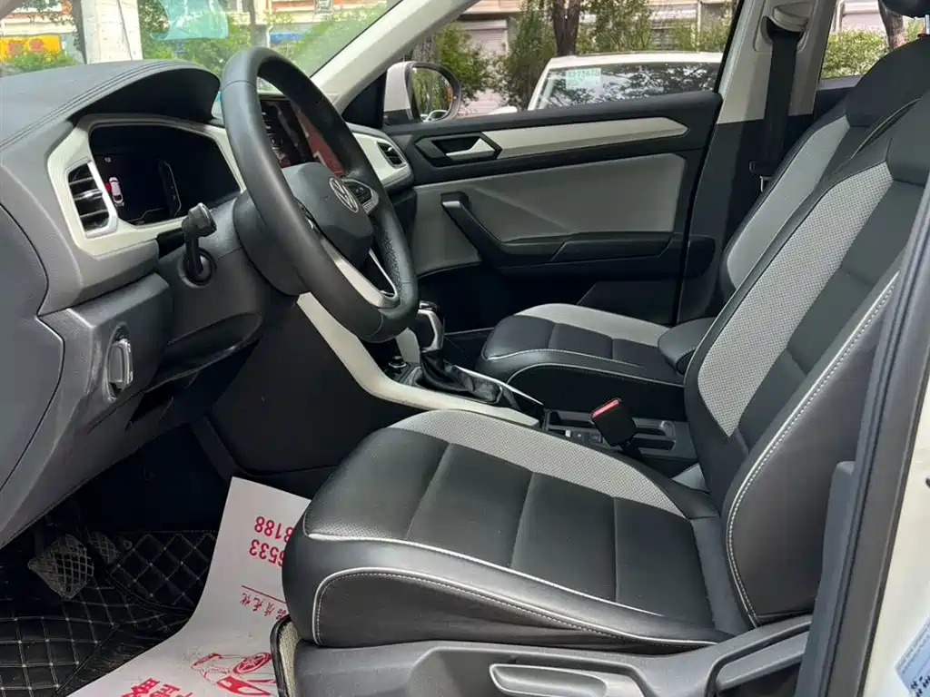 Volkswagen T-ROC 2023 280TSI DSG 2WD Time Edition фото 8