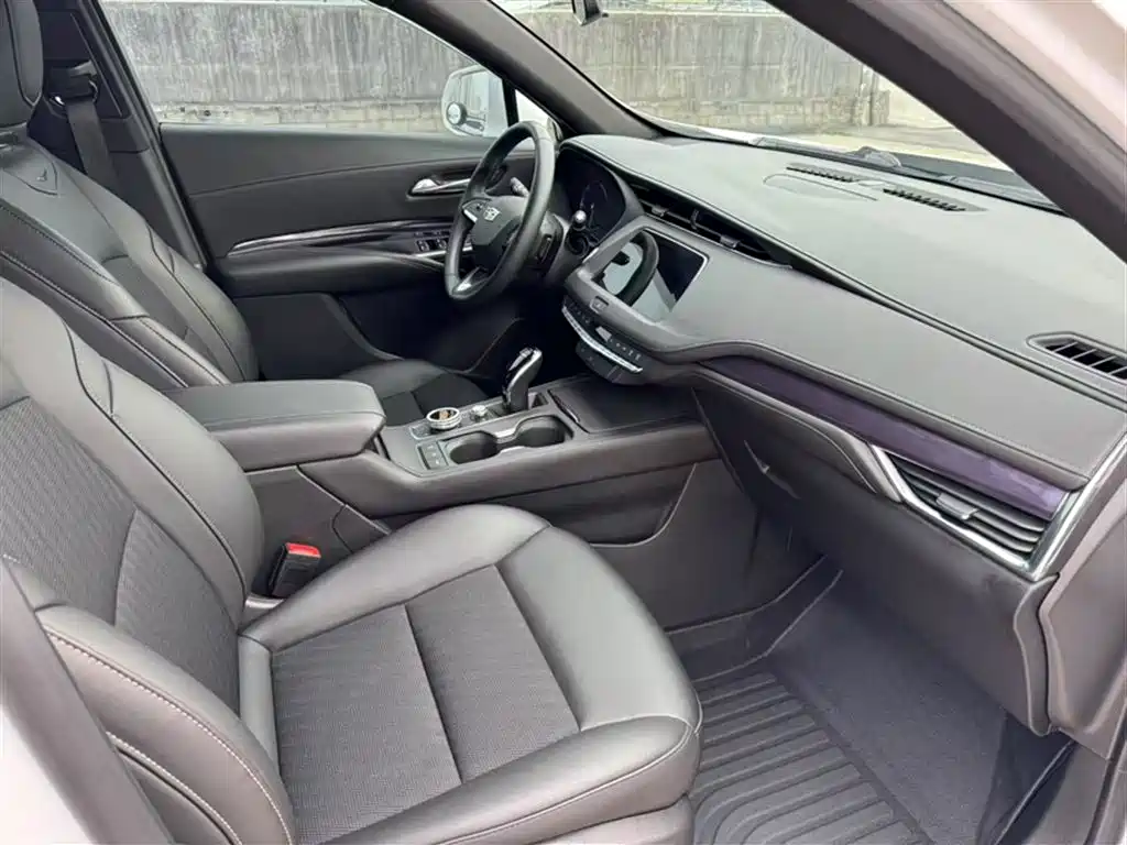 Cadillac XT4 2022 28T FWD Style фото 23