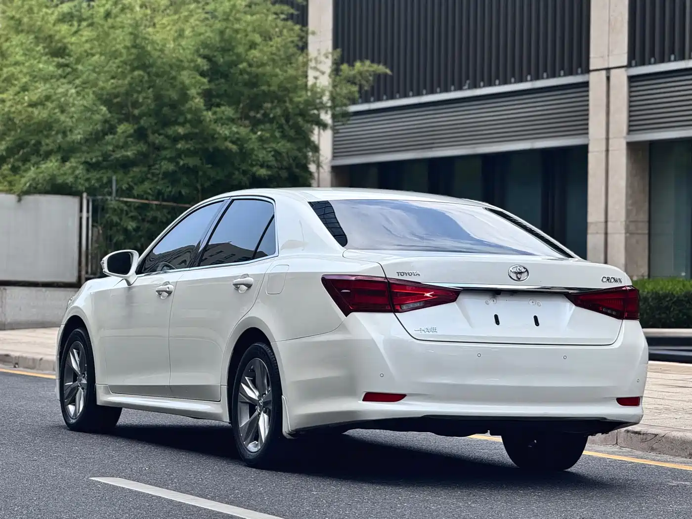 Toyota Crown 2015 2.5L Smart Edition фото 4