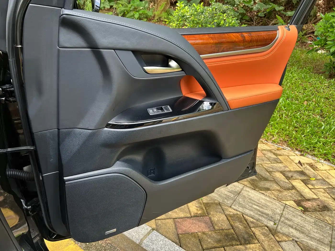 Lexus LX 2017 570 Dynamic Luxury фото 13