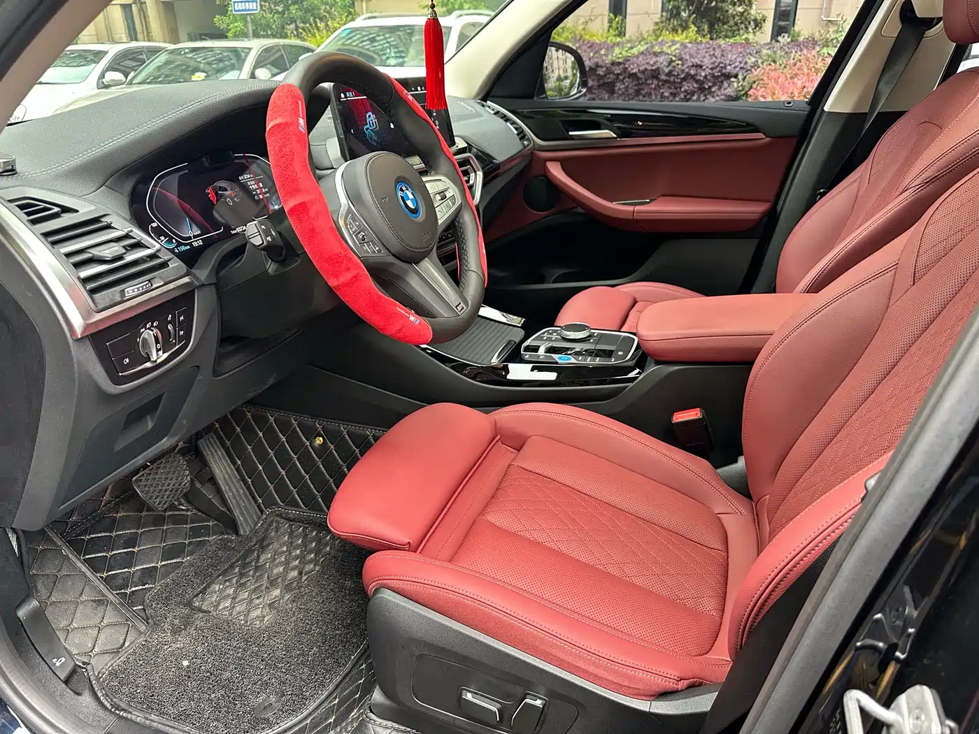 BMW iX3 2023 Leading Type фото 4
