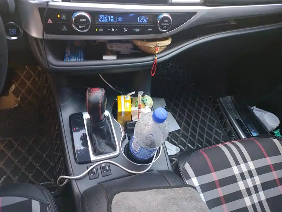 Toyota Highlander 2018 2.0T 4WD Luxury 7-seater (China V) фото 16
