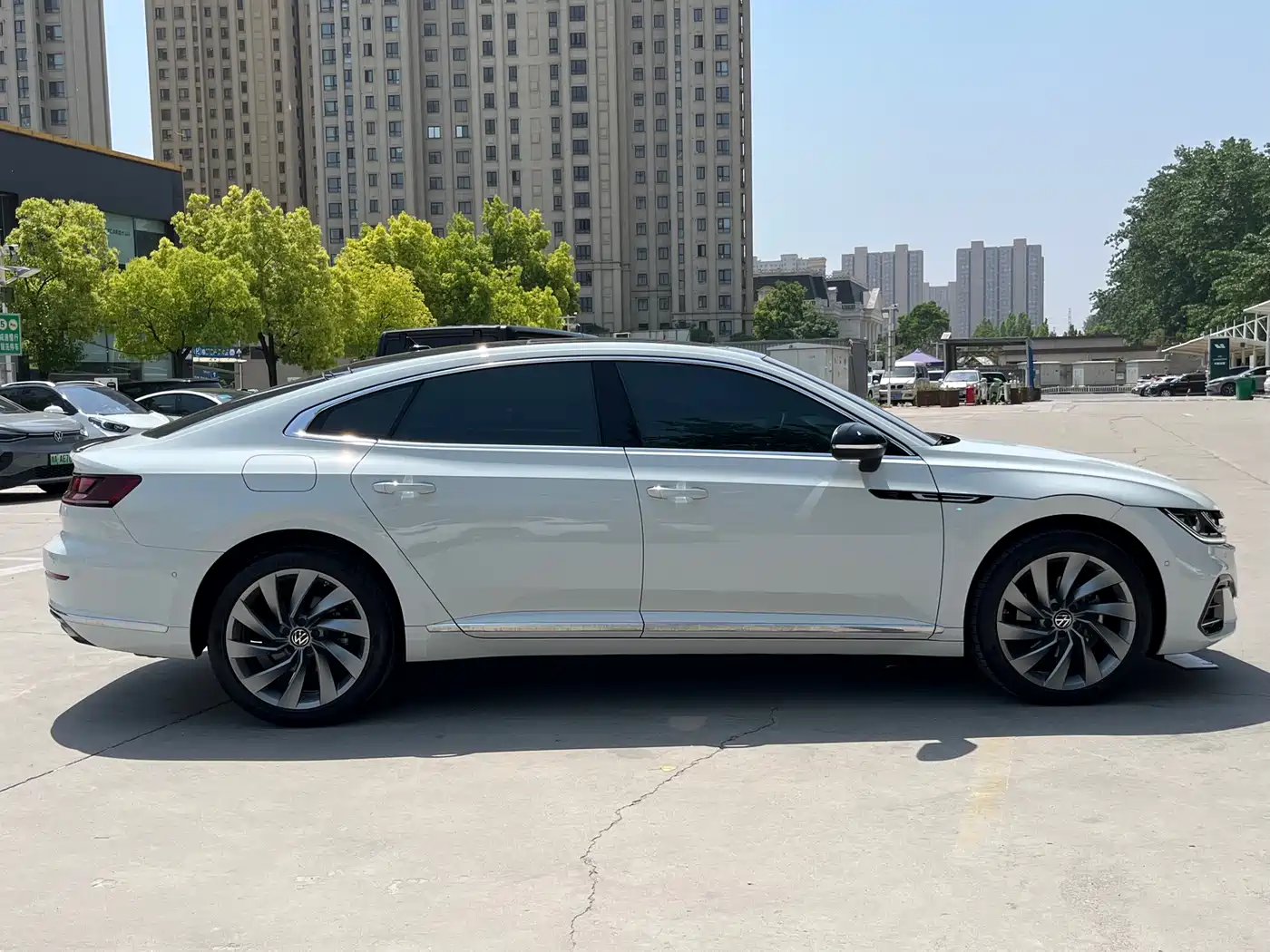Volkswagen FAW-Volkswagen CC 2024 380TSI Eye-catching Public Sharing Edition фото 19