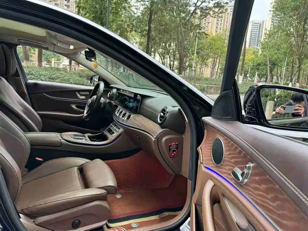 Mercedes-Benz E-Class 2023 E 260 L фото 9
