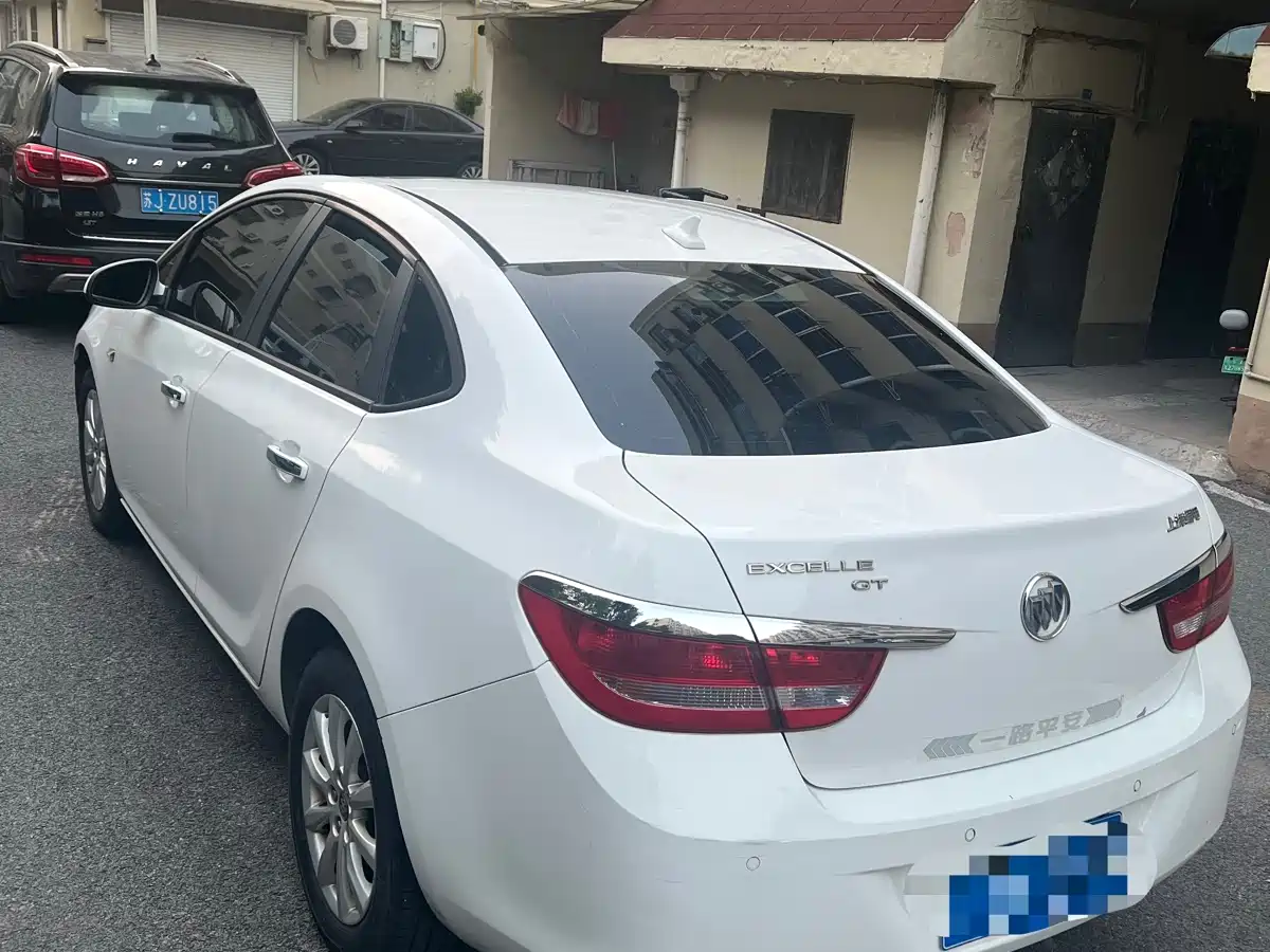 Buick Excelle 2012 GT 1.6L Manual Progressive Edition фото 7
