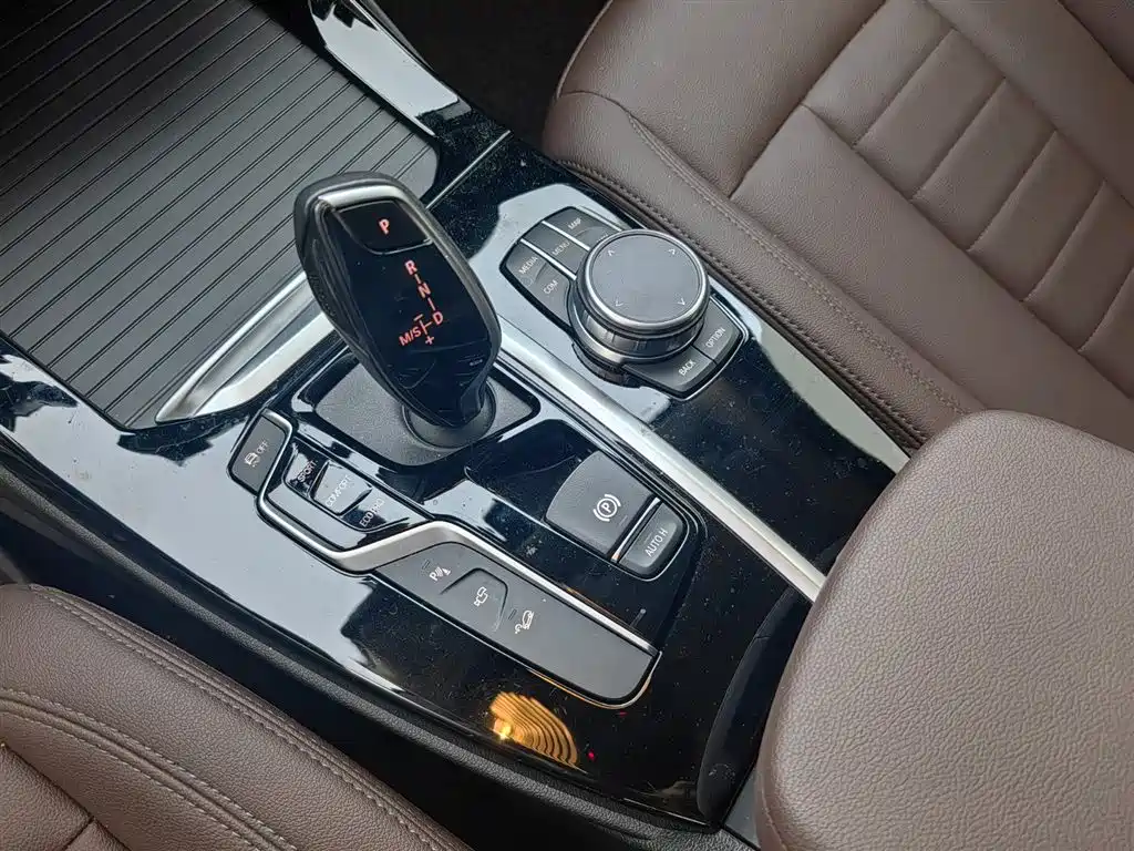 BMW X3 2020 xDrive25i Luxury Package фото 11