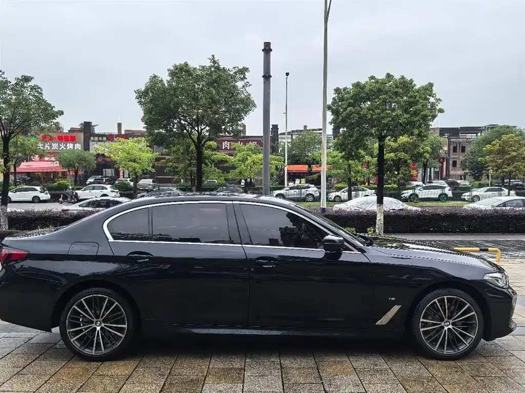 BMW 5 Series 2022 Model Second Facelift 530Li Leading Luxury Package фото 7