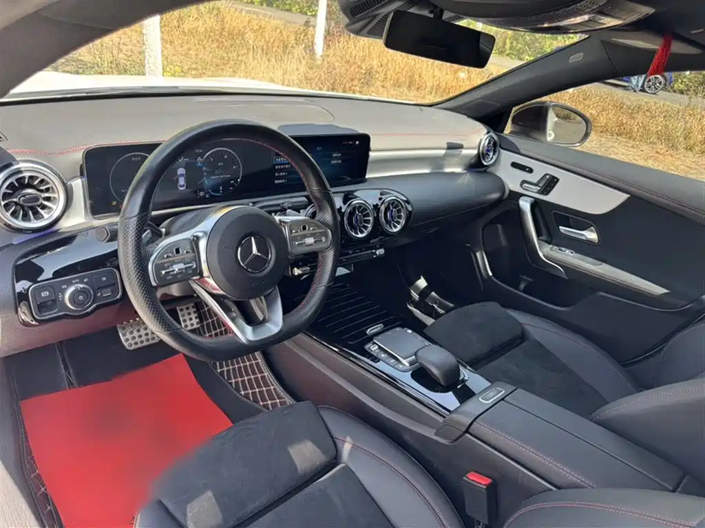 Mercedes-Benz CLA (Import) 2023 CLA 200 4MATIC фото 14