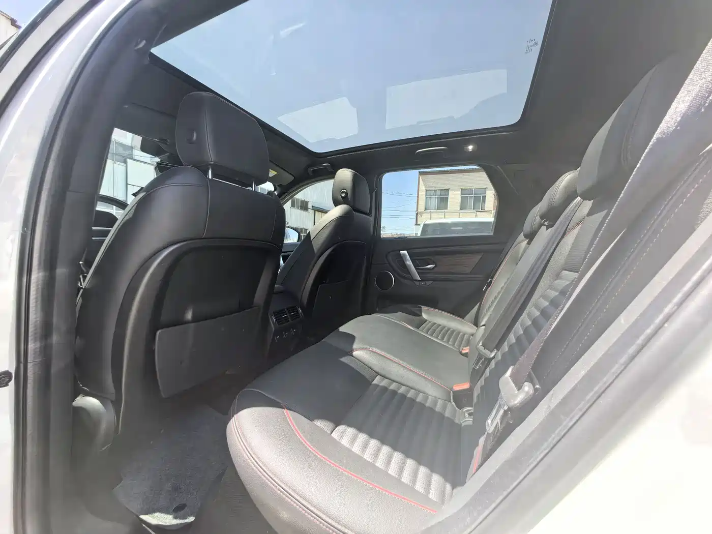 Land Rover Discovery Sport 2020 249PS R-Dynamic Performance фото 9