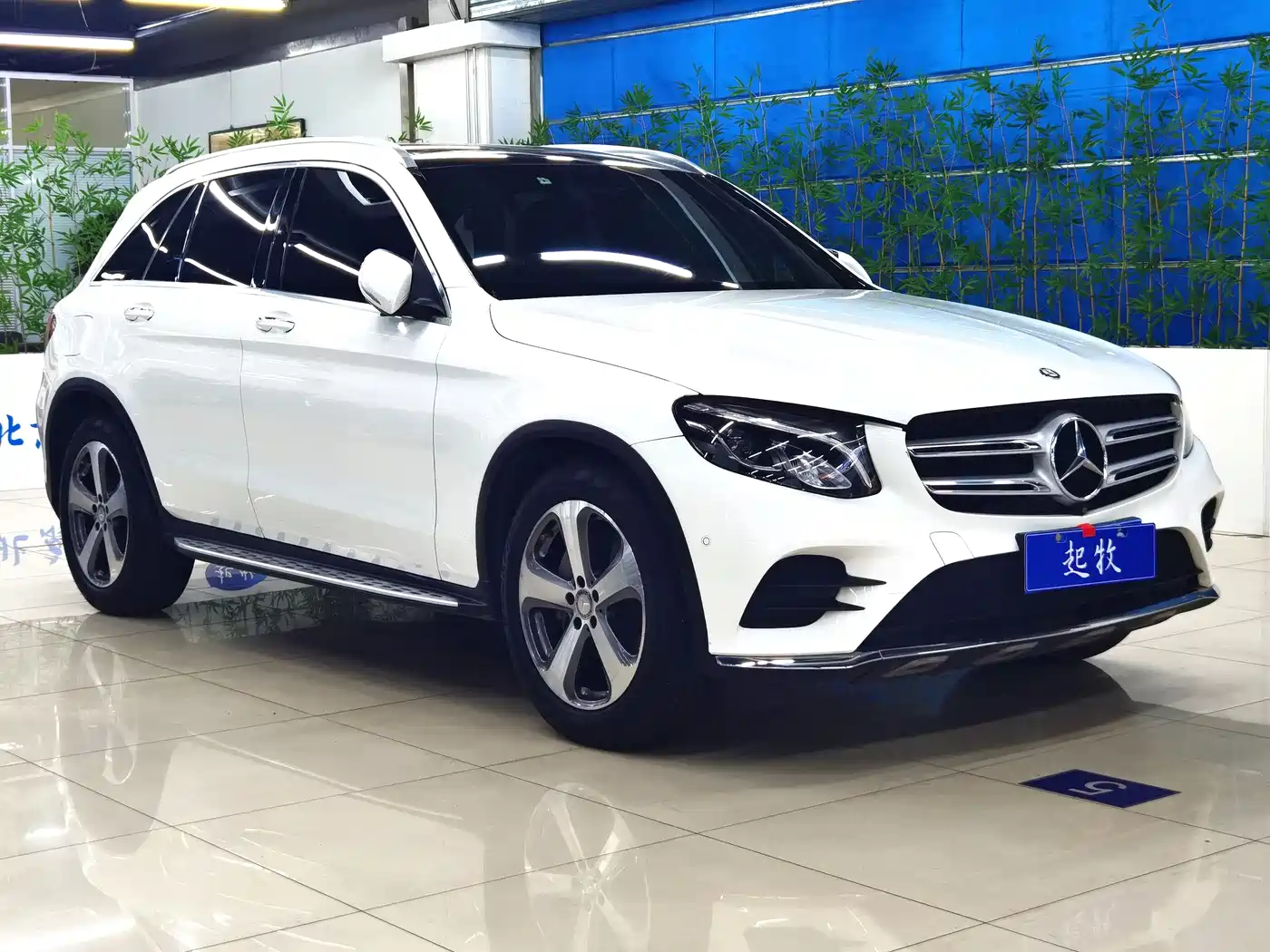 Mercedes-Benz GLC 2017 GLC 260 4MATIC Luxury фото 3