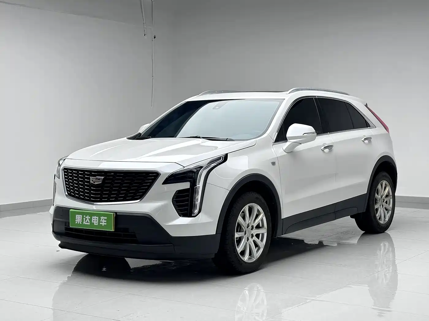 Cadillac XT4 2021 28T FWD Technology Edition