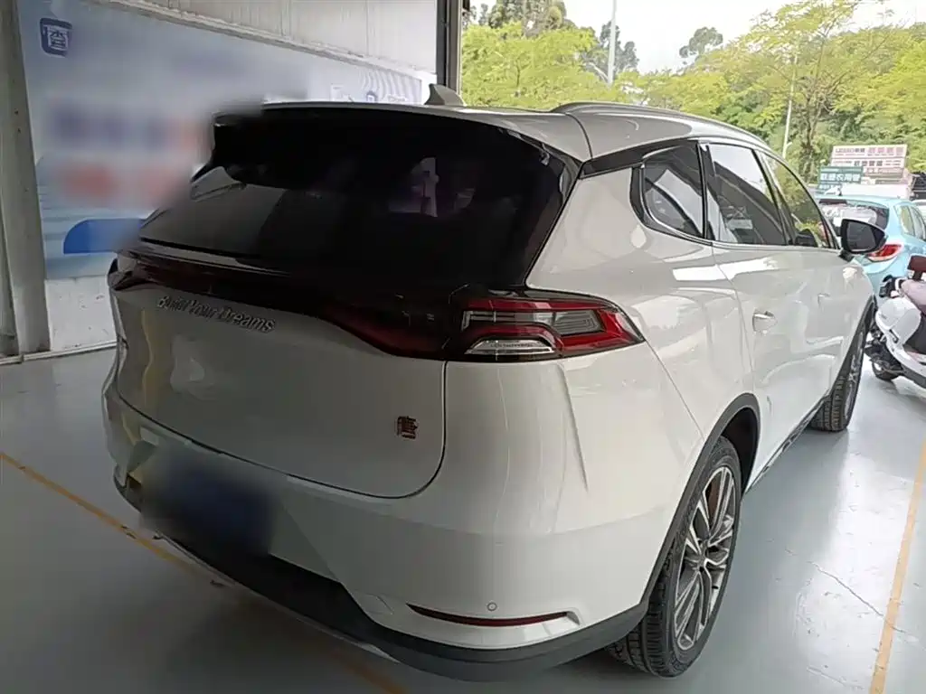 BYD Tang 2018 2.0T Automatic Smart Connection Honor Edition 7-Seater China V фото 7