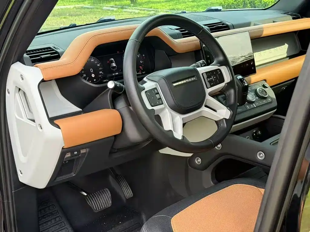 Land Rover Defender 2024 110 3.0T P400 X-DYNAMIC HSE фото 5