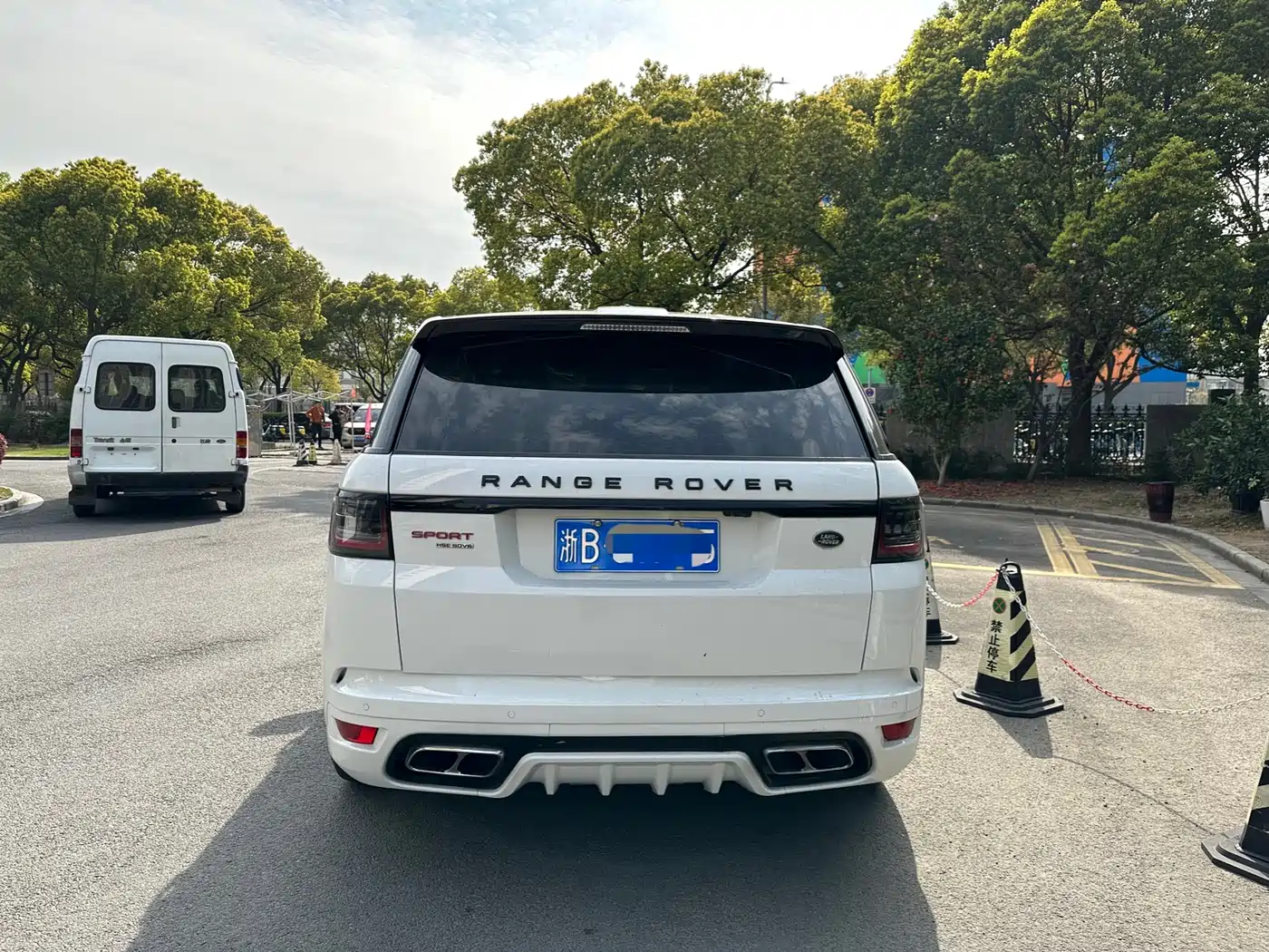 Land Rover Range Rover Sport 2015 3.0 SC V6 HSE фото 9