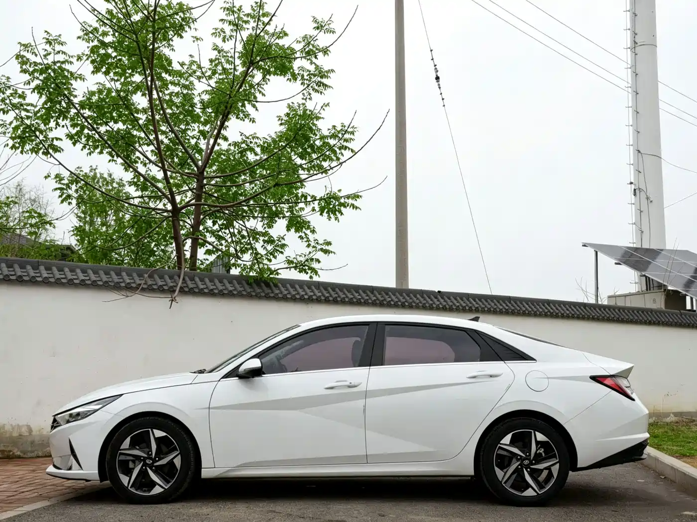 Hyundai Elantra 2021 1.5L CVT TOP Flagship Edition фото 9