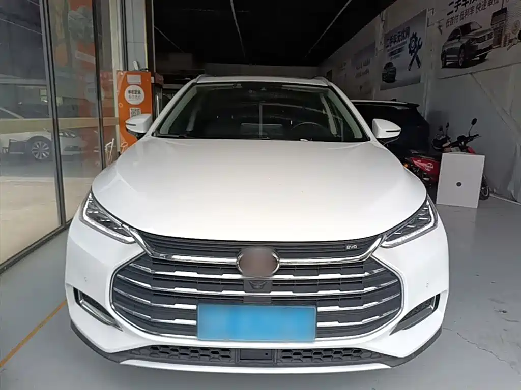 BYD Tang 2018 2.0T Automatic Smart Connection Honor Edition 7-Seater China V фото 3