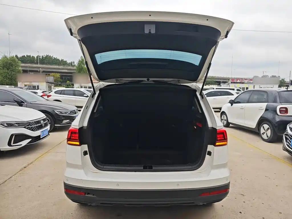 Volkswagen Tharu, миниатюра 19