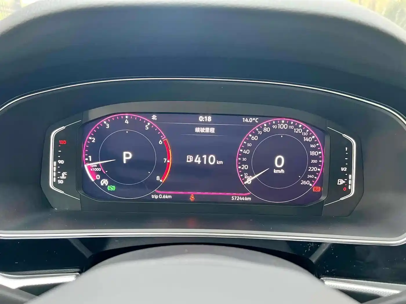 Volkswagen Passat 2022 330TSI Luxury Edition фото 12