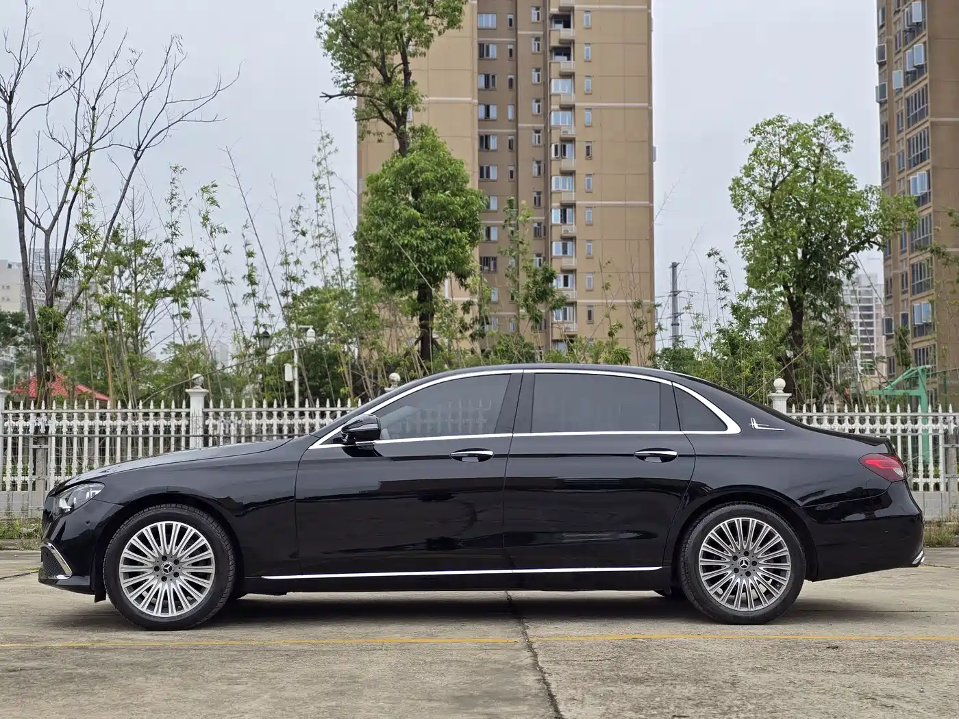 Mercedes-Benz E-Class 2021 Facelift E 300 L Sport Premium фото 4