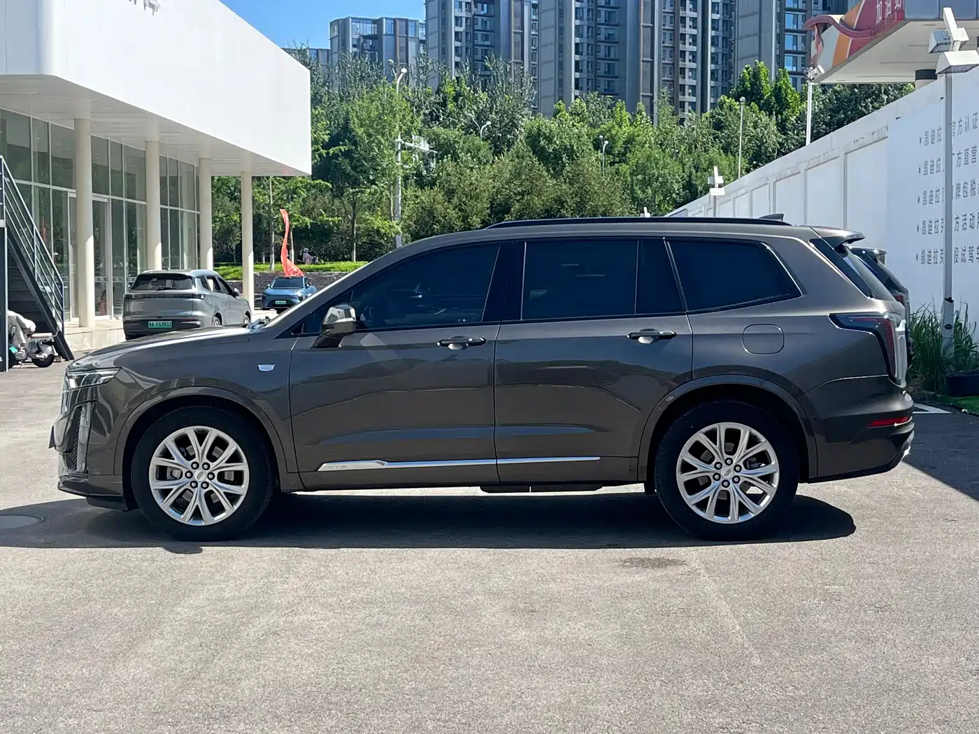 Cadillac XT6 2020 28T 6-Seater AWD Platinum Sport Edition фото 3