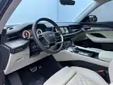 Photo 8 - Audi Q6
