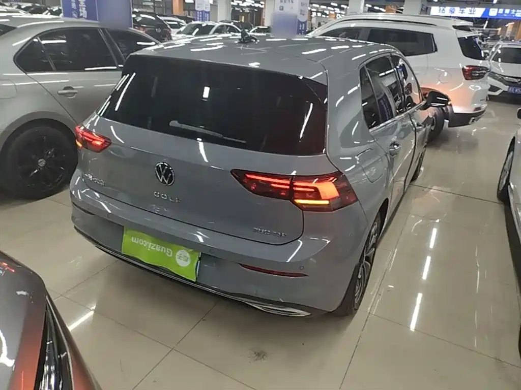 Volkswagen Golf 2023 Facelift 280TSI DSG Pro фото 7