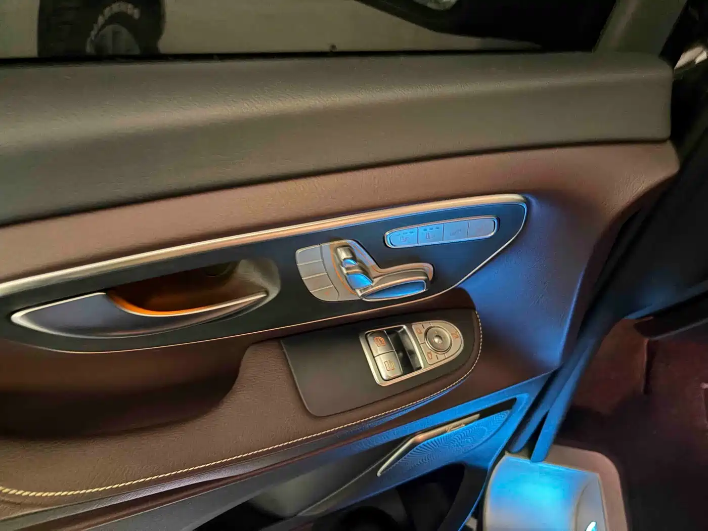 Mercedes-Benz V-Class 2022 V 260 L Long Wheelbase Prestige Edition фото 12