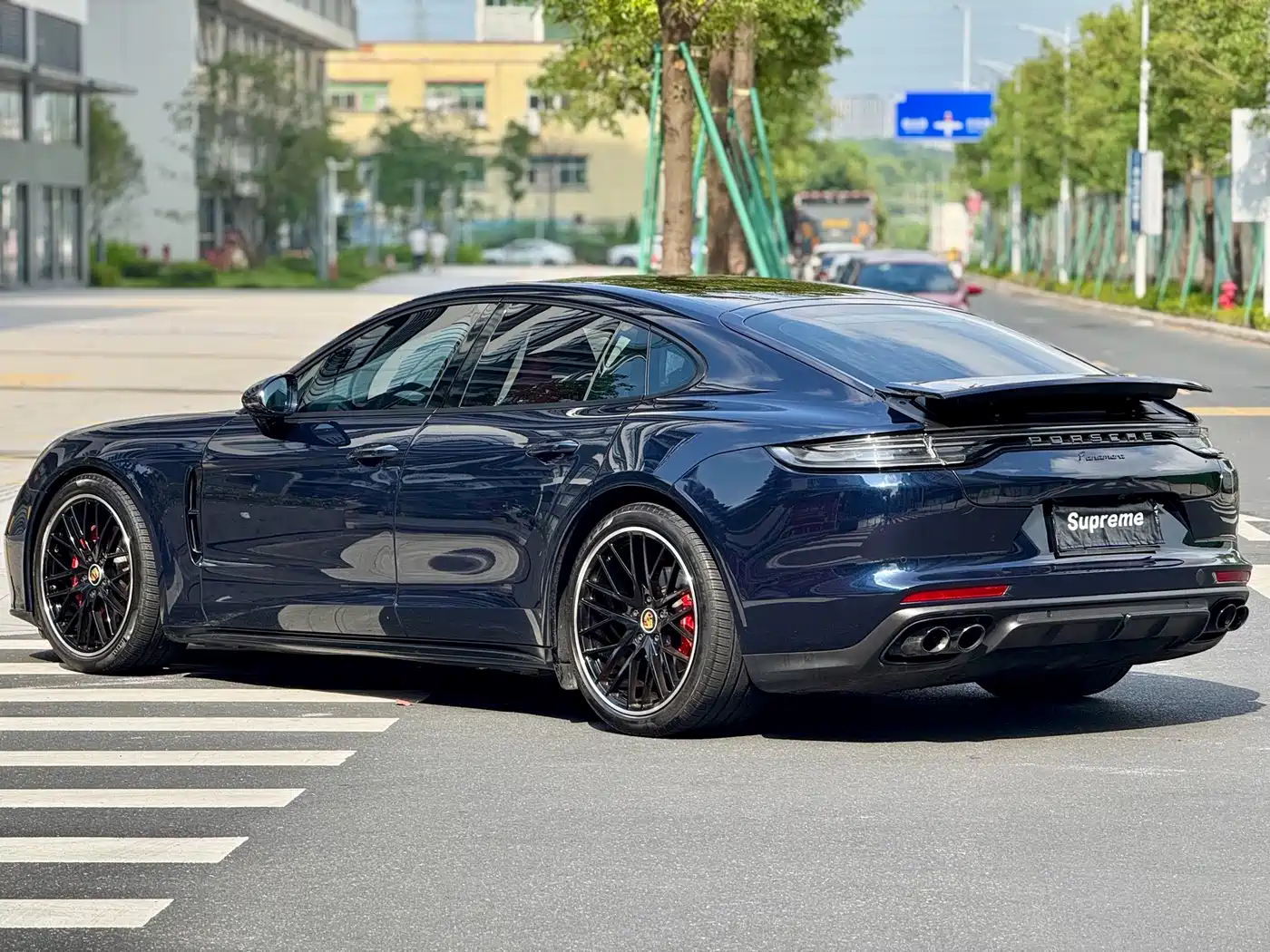Фото 8 - Porsche Panamera