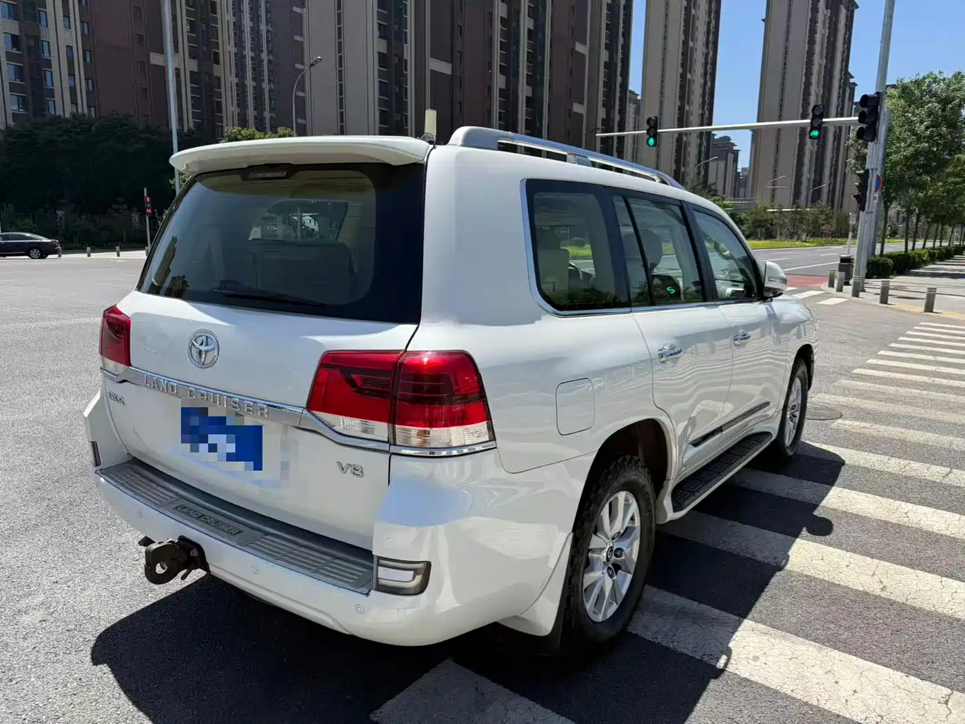 Toyota Land Cruiser (Import) 2015 4.6L V8 Middle East Limited Edition фото 4