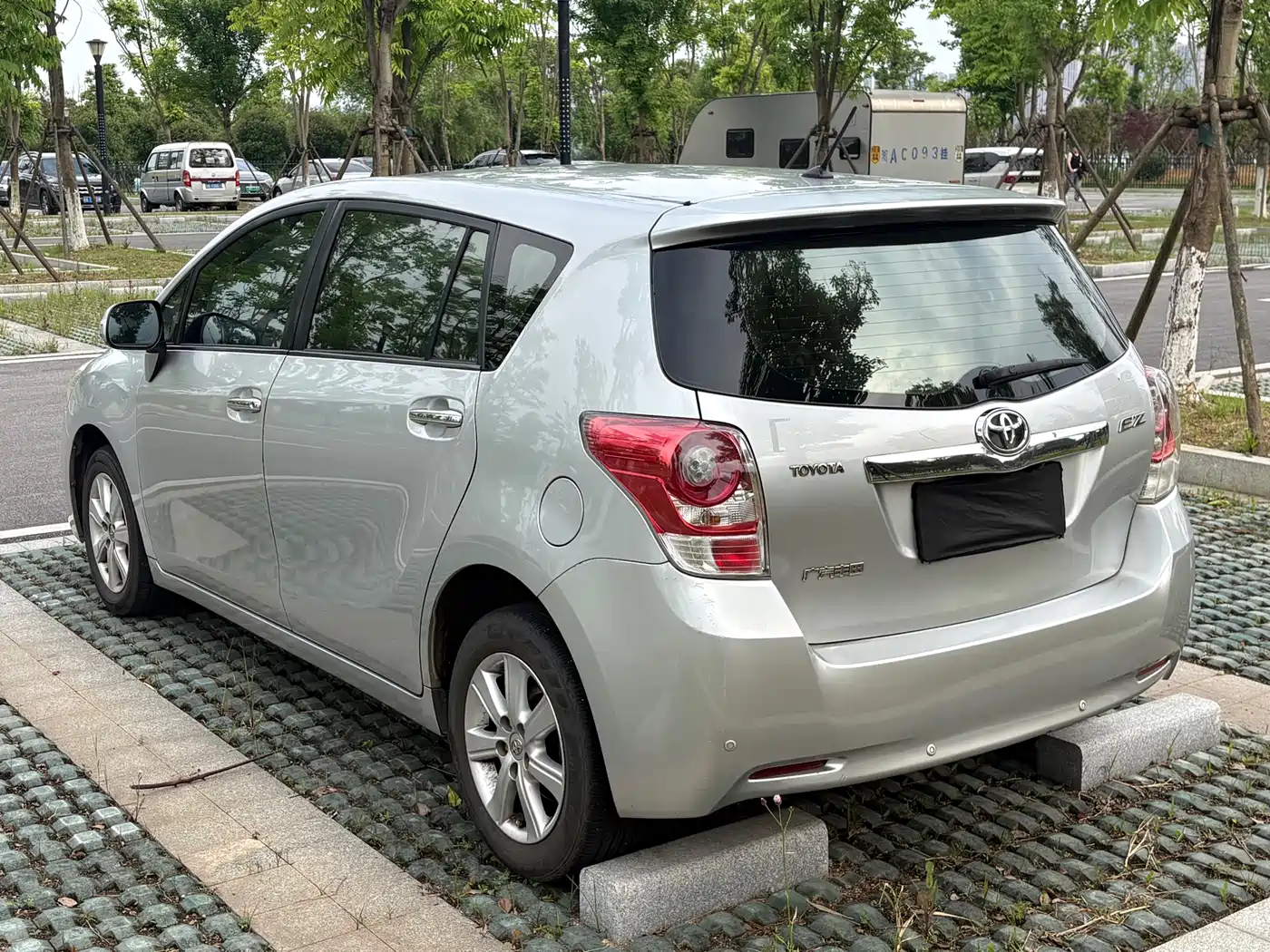Toyota E'Z 2011 180E CVT Elite Edition фото 7
