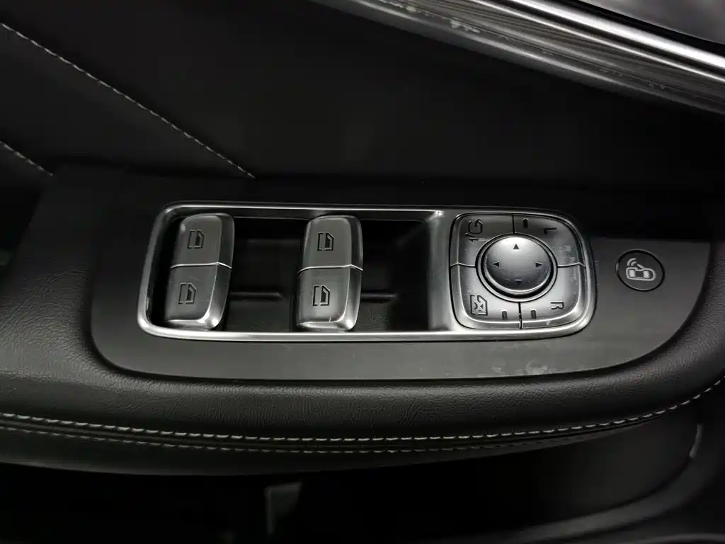 Roewe MARVEL X 2018 2018 Rear-Wheel Drive Version
