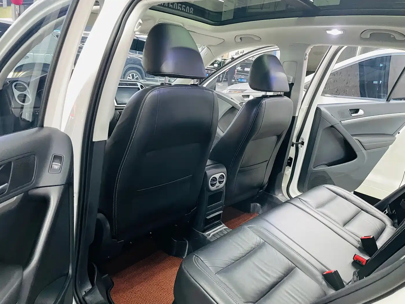 Volkswagen Tiguan 2016 280TSI Automatic 2WD Silk Road Fashion Edition фото 5