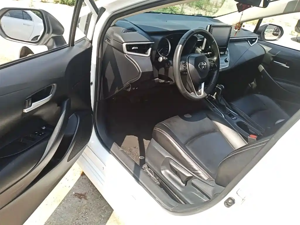 Toyota Corolla 2019 1.2T S-CVT Sport Edition фото 16