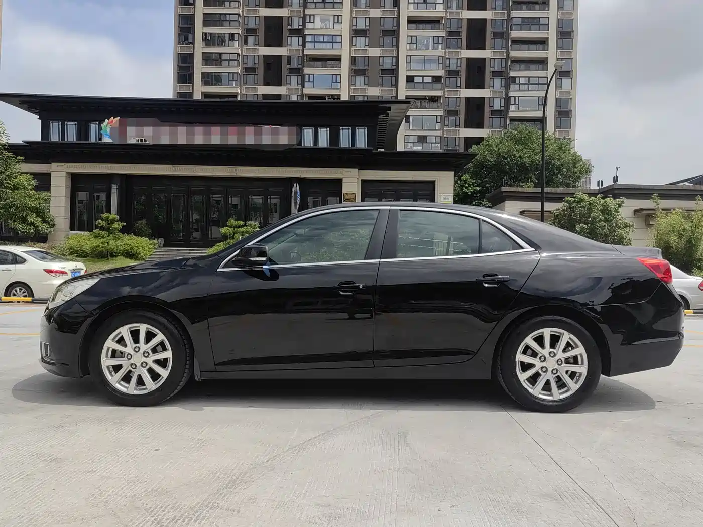 Chevrolet Malibu 2013 2.0L Automatic Luxury Edition фото 6