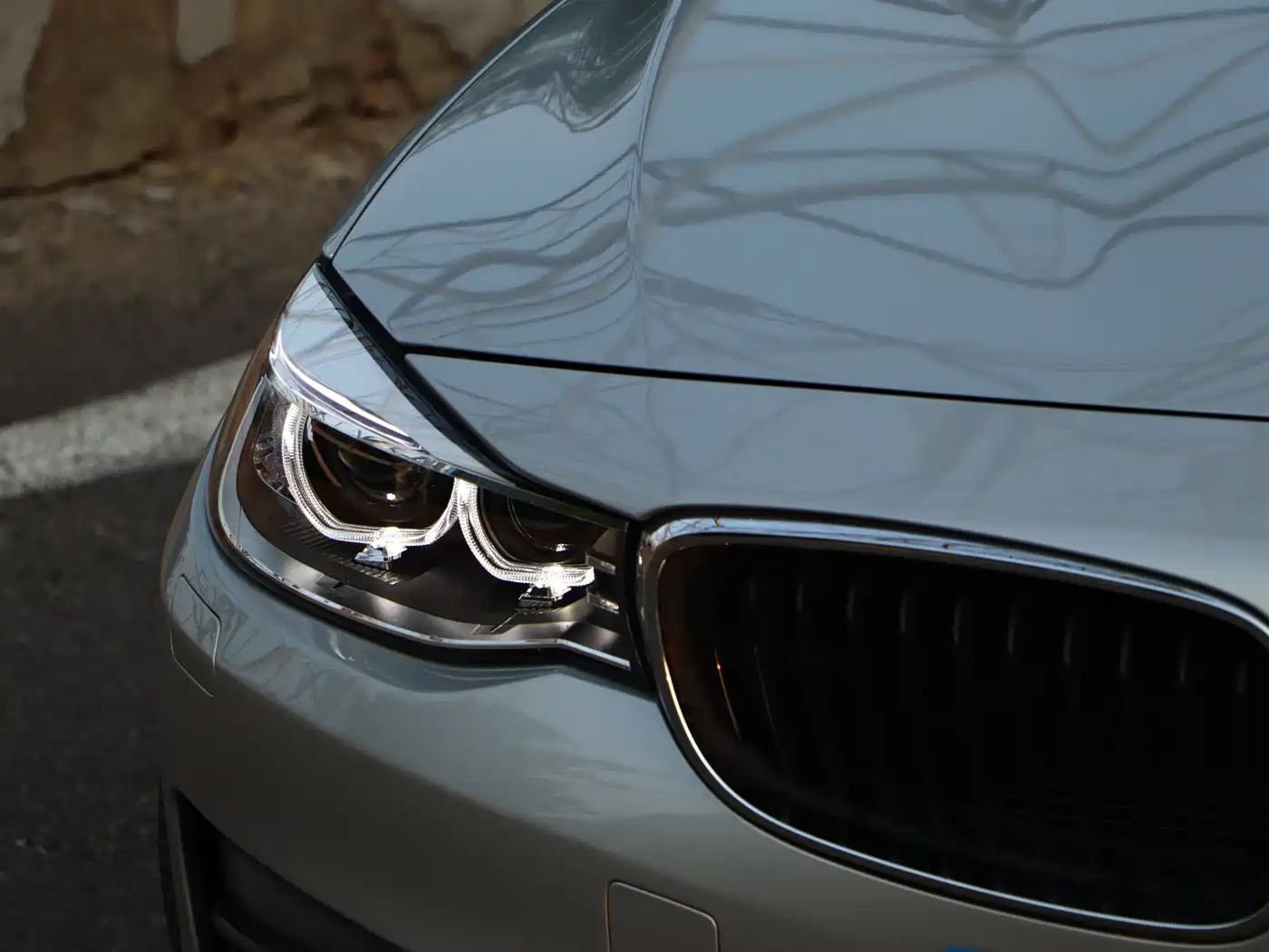 BMW 3 Series GT 2013 Model 320i Leading фото 10