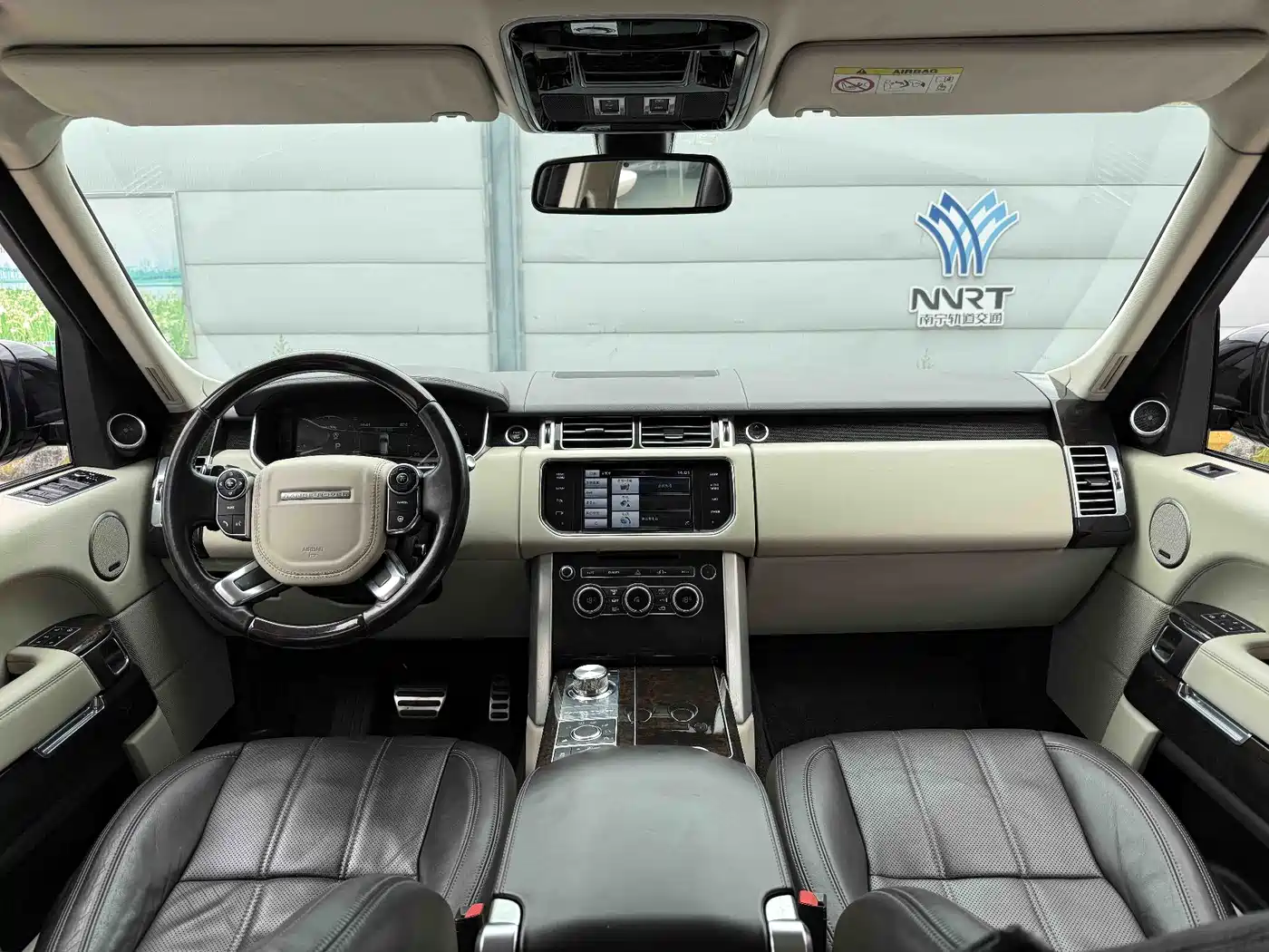 Land Rover Range Rover 2015 3.0 TDV6 Vogue фото 6