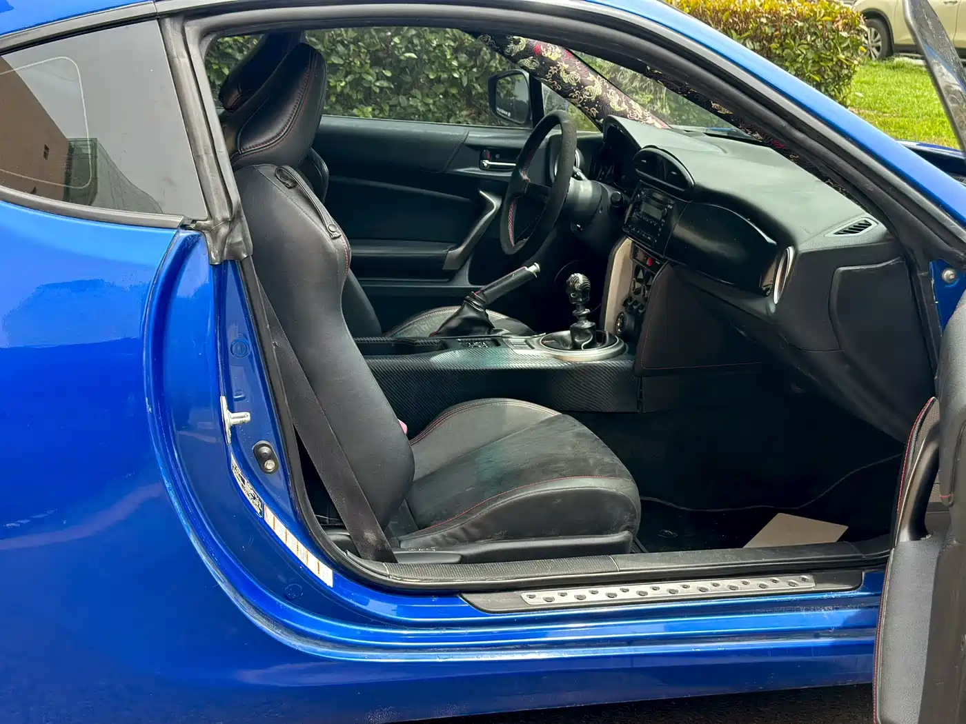 Subaru BRZ 2015 2.0i Manual фото 6
