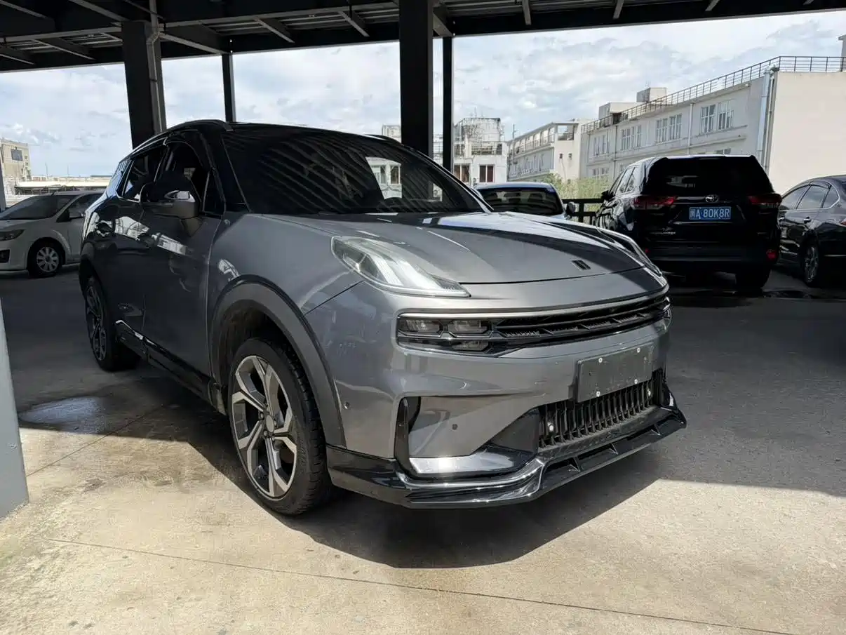 Lynk & Co 06 2023 Remix 1.5T Type Plus фото 3